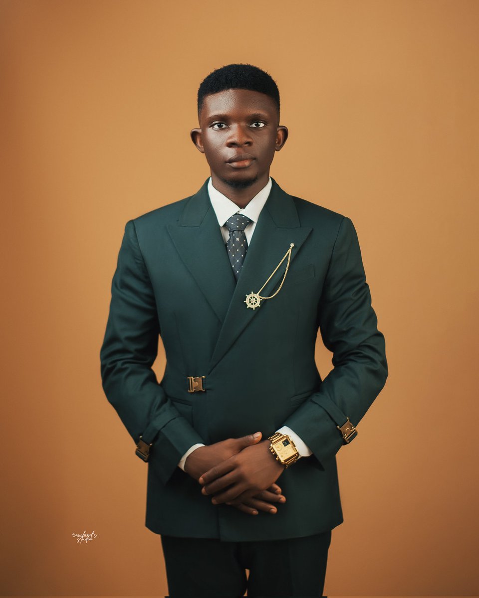 INIOLUWA_3's tweet photo. Now presenting ADEOTI I.S RN, RM, RPHN, BNSc. (Ilorin) https://t.co/XyZOB2xEUn