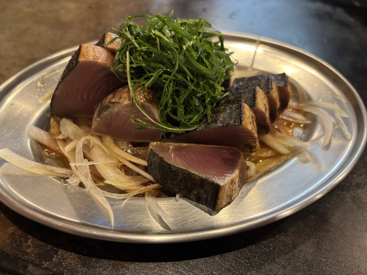 nobuyanobuya1's tweet image. ラーメン好きの人達と 平野区で やんちゃ で飲み会行ってきました 会費3千円プラス 飲み代 間違えてないって くらい料理出てきて ビックリ しかも めっちゃ美味かったです^ ^