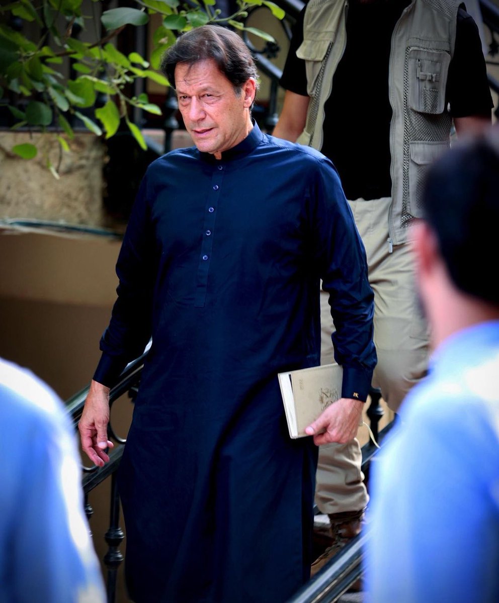 جہاں پر حوصلہ ہارا کریں گے لوگ
تیرے قصے پڑھا کریں گے لوگ
#HBD804   <a href="/Team_IKF/">Imran Khan Force</a>