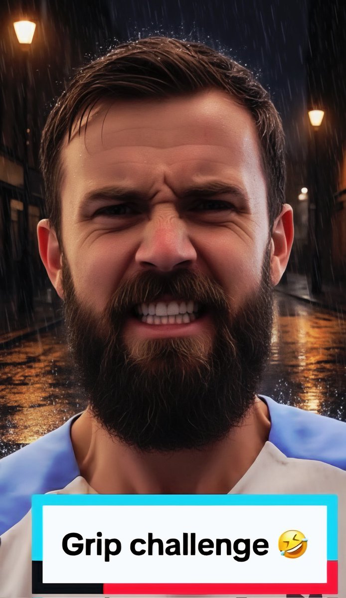 The look on the blokes face when he is maintaining his grip on the fake #BlueBadge just presented to me.
I had to let go when he decided to drive.
Case open. Details to be shared.
#RespectTheBadge #Nottingham