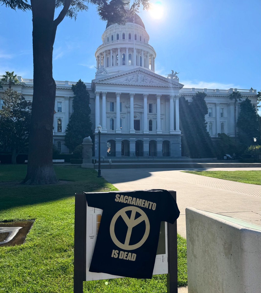 @TRASH_TALK tweet media