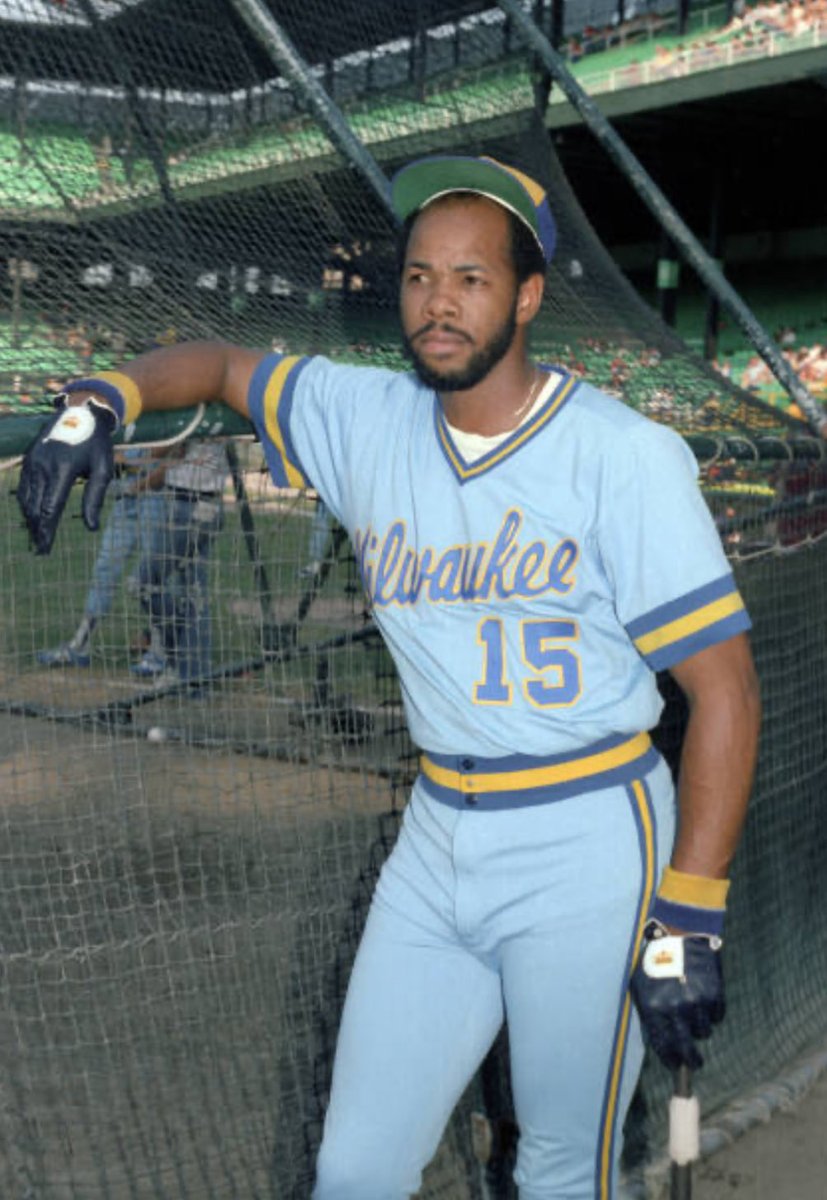 Cecil could rake⚾️

5x All-Star 
.298 career AVG
200 hits 3x
Hit over .300 7 straight years,
.352 in ‘80