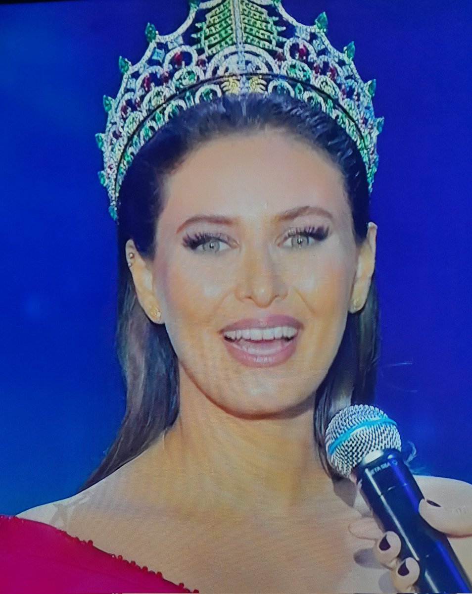 Rowiedad's tweet photo. فعلا ملكة ندى كوسا ما يبلا الفوشيا...

@MissLebOfficial 
#LBCI #LBCILebanon #MissLebanon2025 https://t.co/aztWDsDuiL