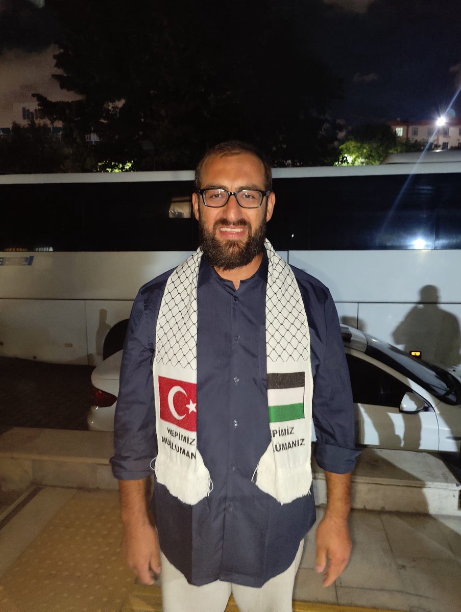 Ablukayı delen Mikeno gemisindeki tek Türk, Huzeyfe kardeşim 🌸🌺🇹🇷🇵🇸🇧🇦