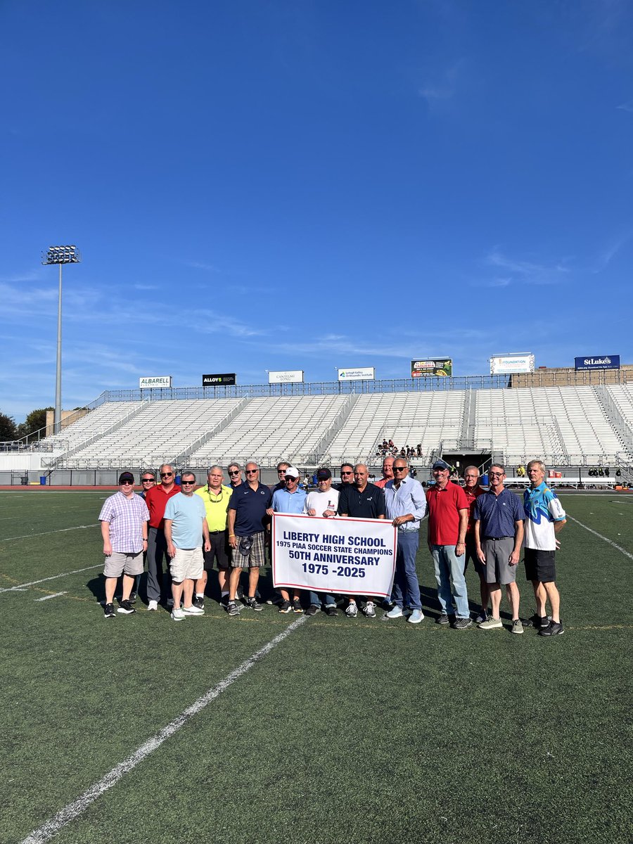 LIBERTYATHCLUB's tweet image. Congrats to the 1975 State Championship Soccer Team!