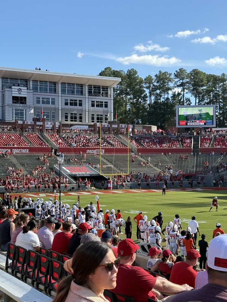 BonerJohnson96's tweet photo. #rollhumps https://t.co/QSaZZ5Av55