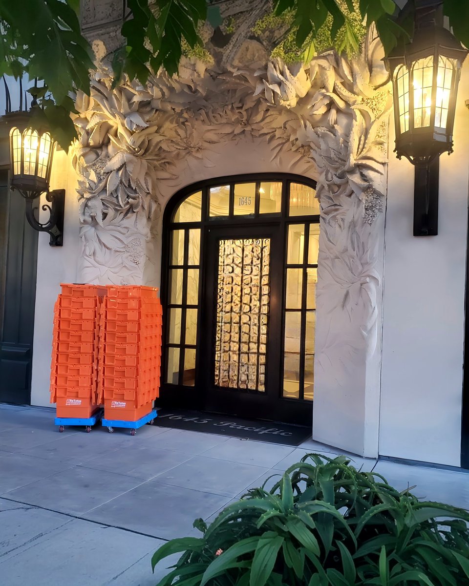 ReTotes's tweet image. Shorter days need quicker moves! Pack &amp;amp; move faster, easier, &amp;amp; without the cardboard by renting ReTotes moving boxes. Nothing to tape up, break down, or recycle. Simple delivery &amp;amp; pickup all through the beautiful Bay Area.

#sanfrancisco #sanjose #bayarea #sanfranciscorealestate