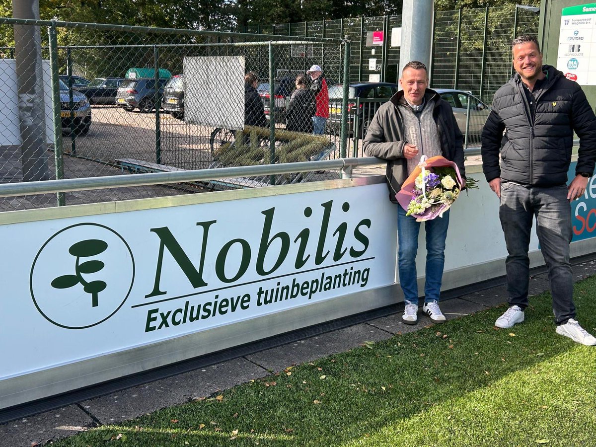 sv_ens's tweet photo. Vanmiddag 2 nieuwe sponsoren mogen verwelkomen bij SV Ens, Nobilis Ens (bordsponsor) en Sortas Urk (zeildoek sponsor) Dennis en Henk Jan dank voor de samenwerking komende jaren. https://t.co/f3thiYpTCL
