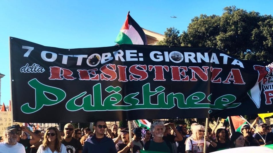 maurorizzi_mr's tweet photo. Quelli che non si dissociano da questo striscione sono degli antisemiti terroristi. https://t.co/4g04gHdHLj