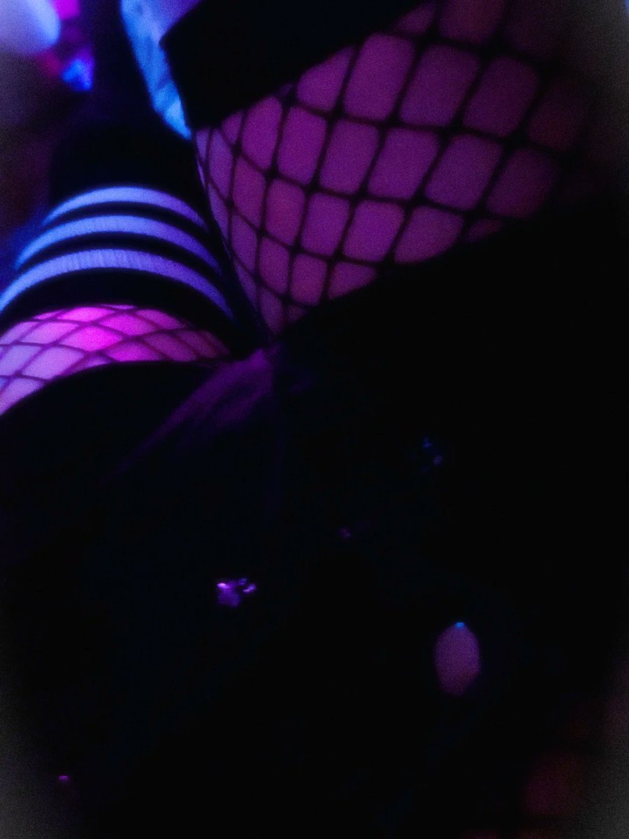 AltaLysian's tweet photo. Heheh grrrr we appreciate these thigh posts <3 look to the end for a happier ending

🎀 

#femboy #fembro #femboyclothing #femboyfashion #fempunk #femboycute #femboislove #femboyfriday #thighhigh #thighhighsocks #lgbtq #femboi https://t.co/mQrog404zc