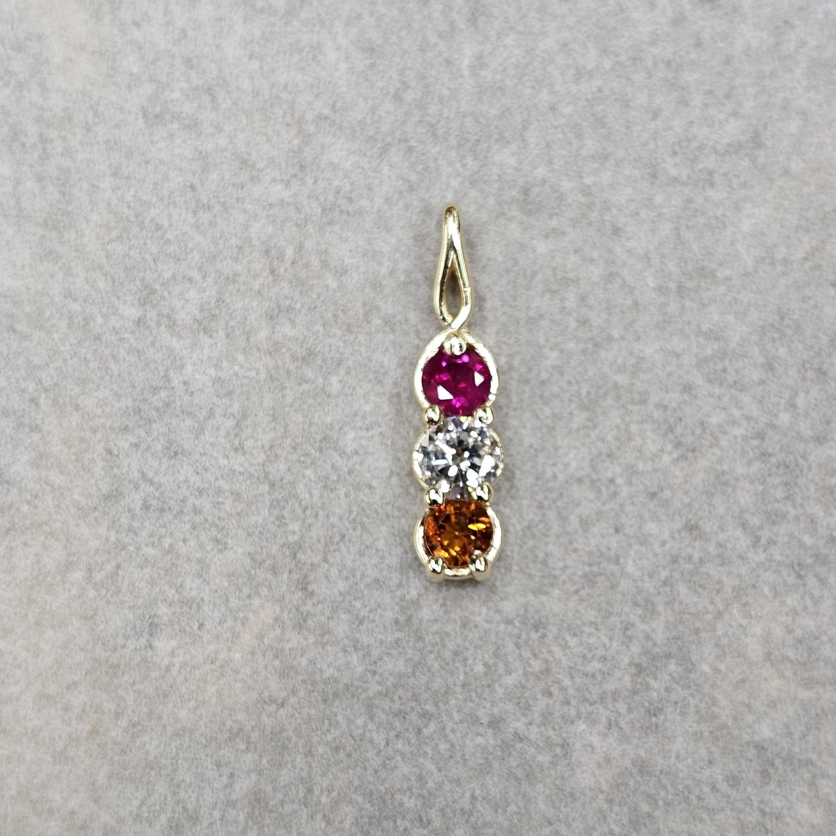 CJs_Jewelers's tweet photo. Made a custom mounting for a very elongated Oval, it was found in the customer's grandmother's jewelry box.  Also made a custom mother's pendant from the center diamond of an old wedding set.  Sentimental jewelry is the best.  #customjewelry #okcjeweler #oklahomajeweler https://t.co/tEA77mGTzS