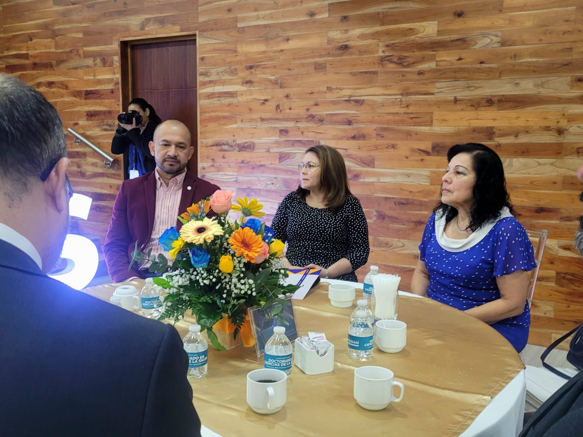 LPCristiana's tweet photo. Según sus autoridades, este programa marca un hito al abrir el máximo nivel de formación académica y consolidar el liderazgo de la institución en la educación superior del país. https://t.co/Og5Hag43Yi