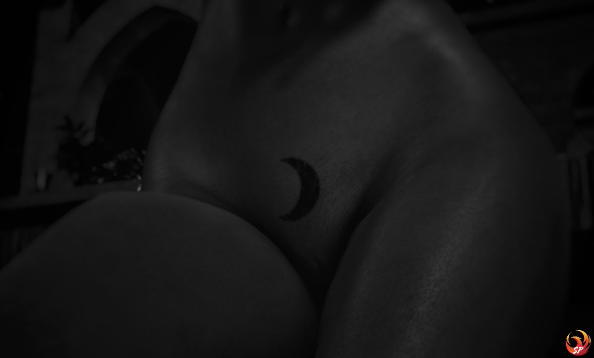 Smirky_Phoenix's tweet image. One day, I will come back on the moon 👨‍🚀🌙

#VirtualPhotography #3DXChat #anaganda #TheHouseOfLusts #astronomy #moon @Tanaganda 🩷