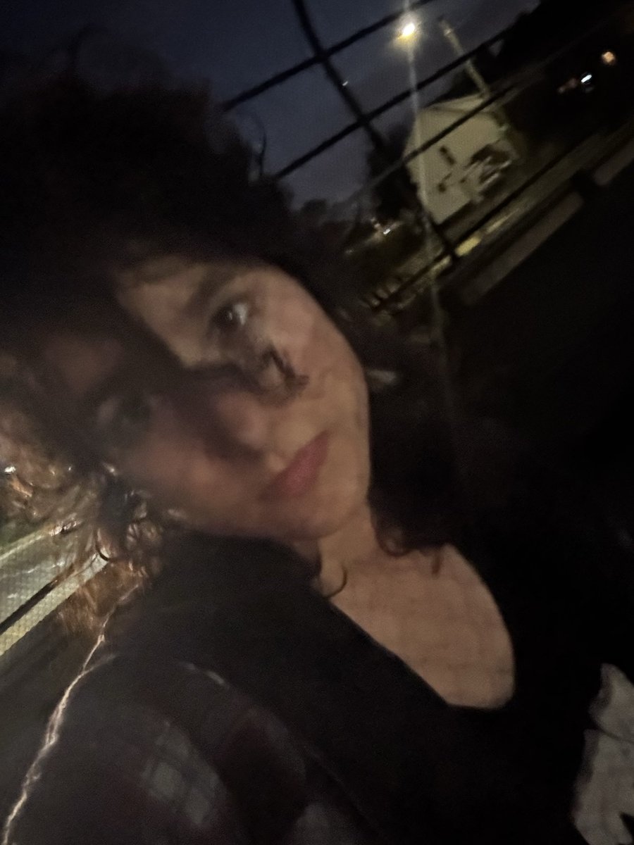 kuddlebug4's tweet image. Love youuuss