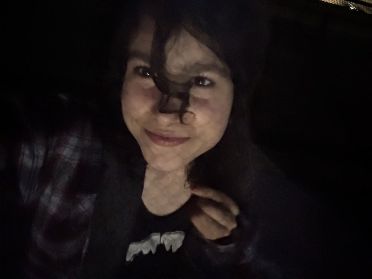 kuddlebug4's tweet image. Love youuuss