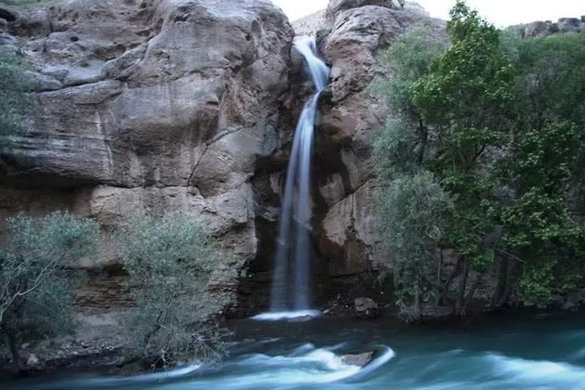 f_zoha_f's tweet photo. Cascade de Nojan, province d'Alborz
#IranInReality https://t.co/141CduQZZW