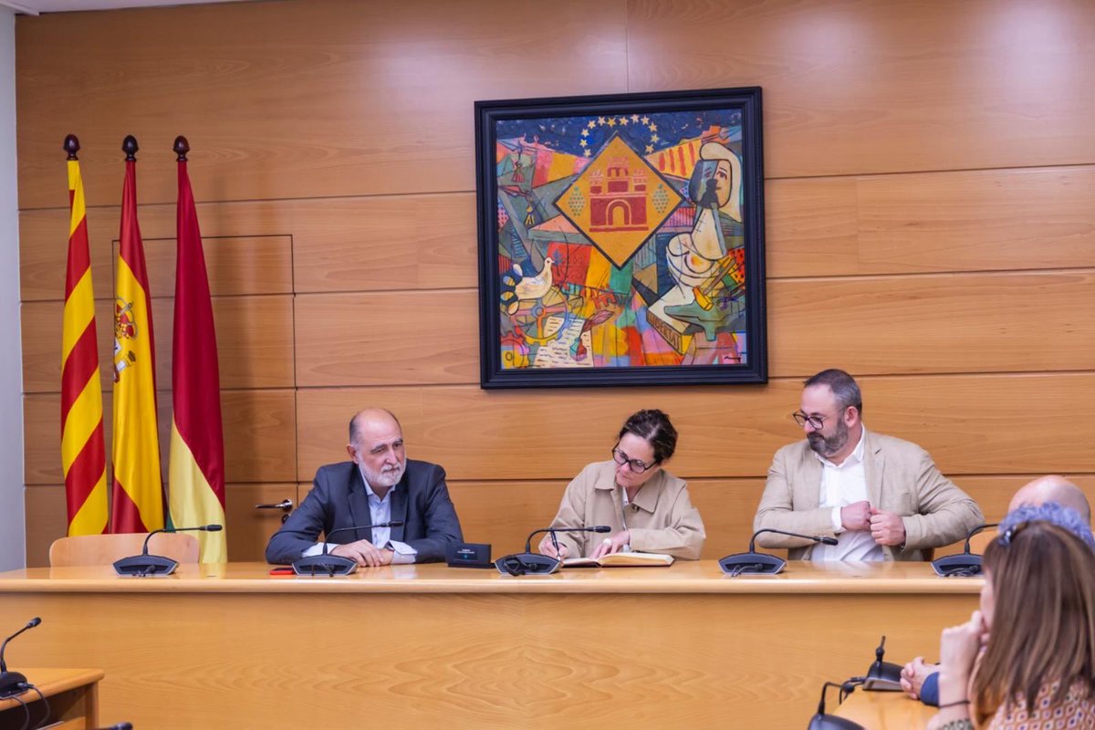 Abans he visitat l’Ajuntament de Barberà del Vallès amb l’alcalde, Xavier Garcés Trillo i el seu equip. Gràcies per l’acollida!