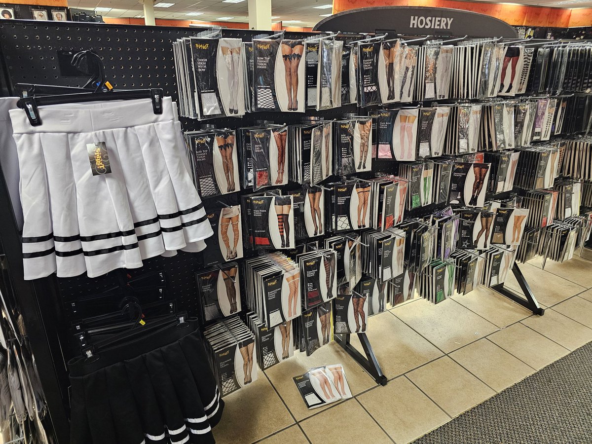 Found the femboy aisle 

Oh wait thats meeeee
