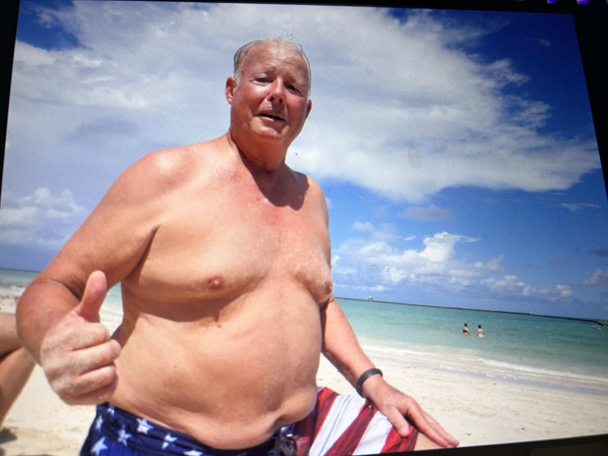 SteveBurnettTC's tweet image. Beaching it.