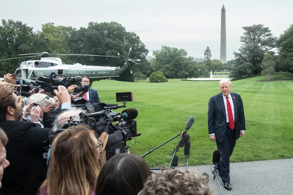 President #Trump has agreed to let #Israel proceed in its military campaign in #Gaza if #Hamas violates the peace process.