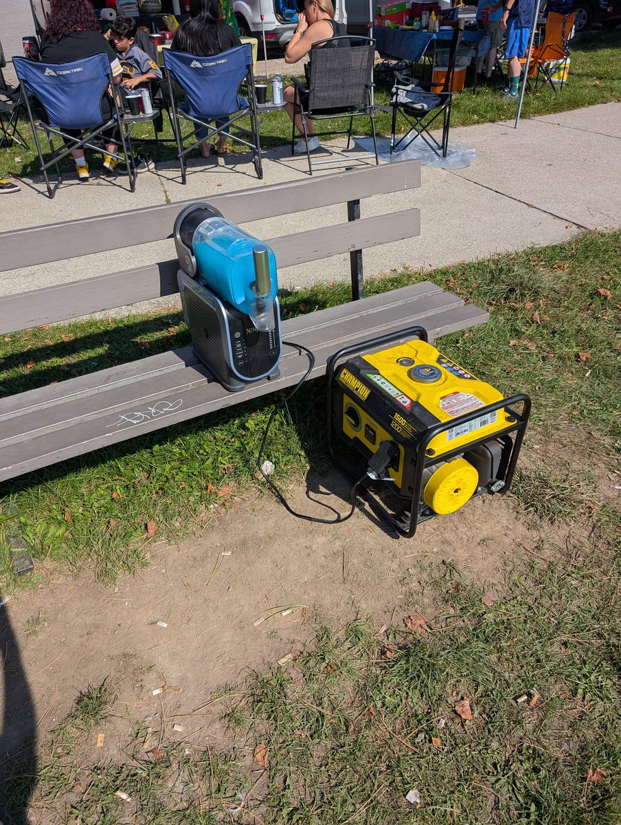 WeStillTailgate tweet media