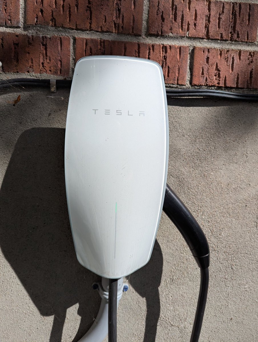 This is like having a gas station at home,

however,

the gas is practically free.

Tesla FTW.