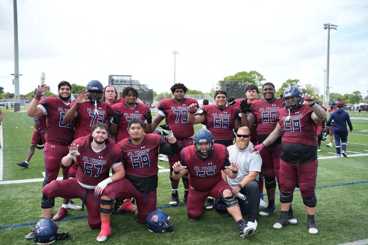 Prez_Armstrong's tweet photo. Proud of our Bobcats! A dominant 59-0 win over the Ave Maria Gyrenes. Always great to see the #OLineVictoryPic after a big team effort.
@STU_Football
#STUFootball #BobcatNation #ProudBobcat #GoBobcats #STUAthletics #PursueExcellence https://t.co/EU3MXZIUkO