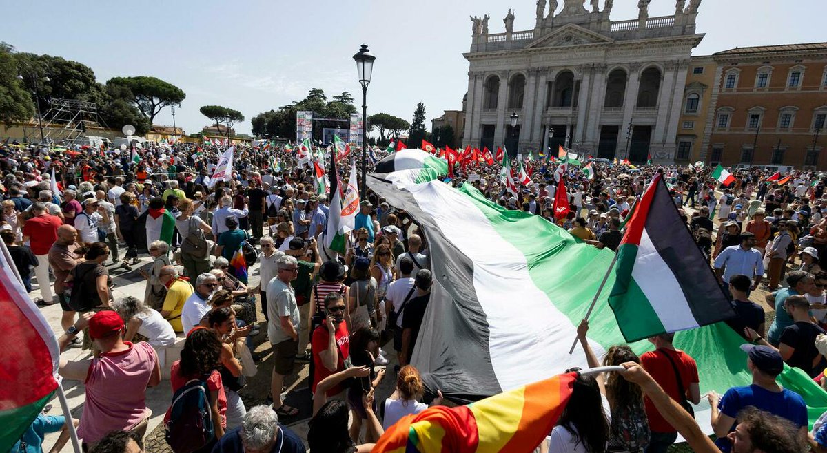 ...é yurij com i?🏴@yurijc.bsky.social tweet media