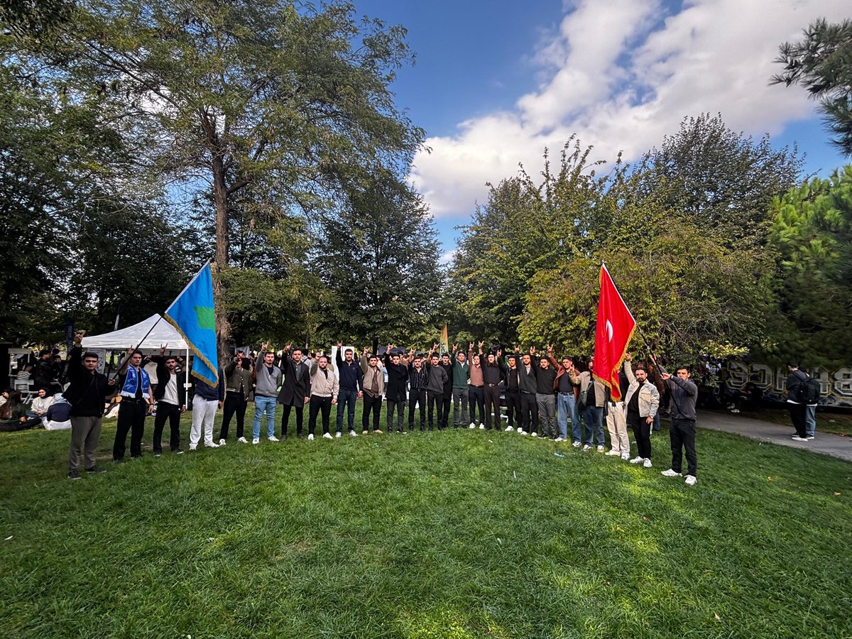 Her zaman Dimdik!
Var olsun teşkilat🇹🇷