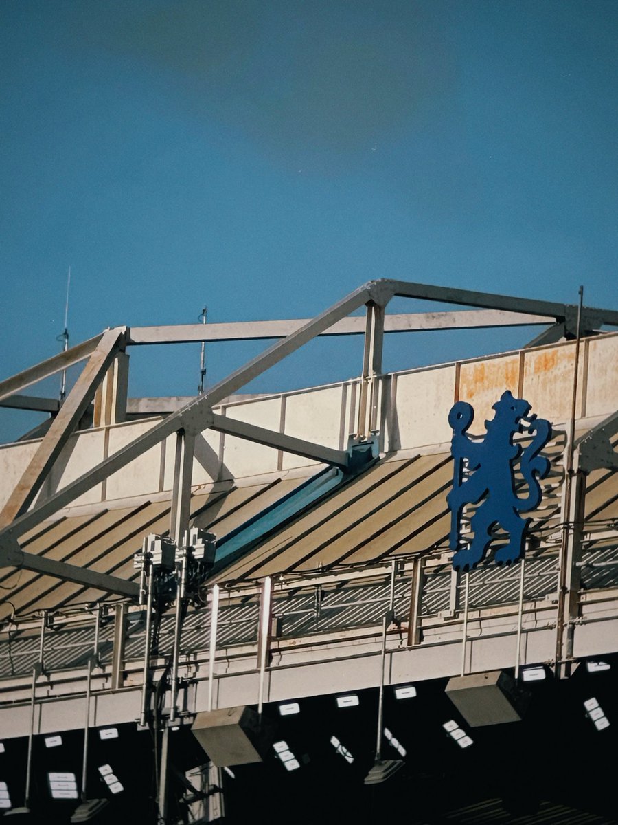 picsbychelsea's tweet photo. Chelsea vs Liverpool https://t.co/7gCwrvhxSU