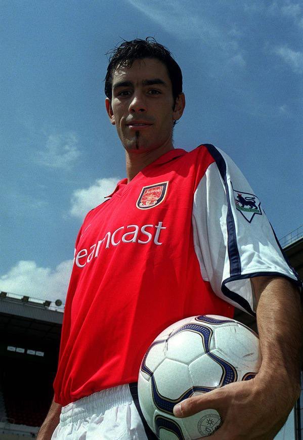 Je rentre à la maison avec le ballon sous le bras. Je me sens comme Henry après un match face à Leicester.

Quel plaisir d’avoir la chance de travailler avec des légendes de <a href="/premierleague/">Premier League</a> ! Merci Robert Pirès 🤩