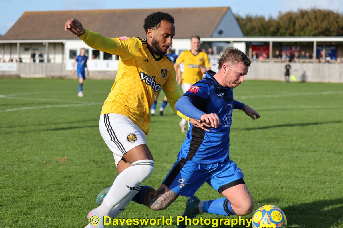 Do not know what to say about this game, might be best to just read the report Brixham AFC V Bashley FC

davesworld.proboards.com/thread/1281/br…