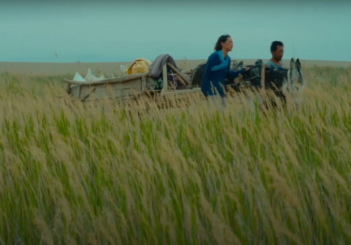 “Yavaş yürümekten korkma
Sabit kalmaktan kork.” demiş Uygur atasözü.

Sen yürümene bak, kapılar elbet açılacaktır.