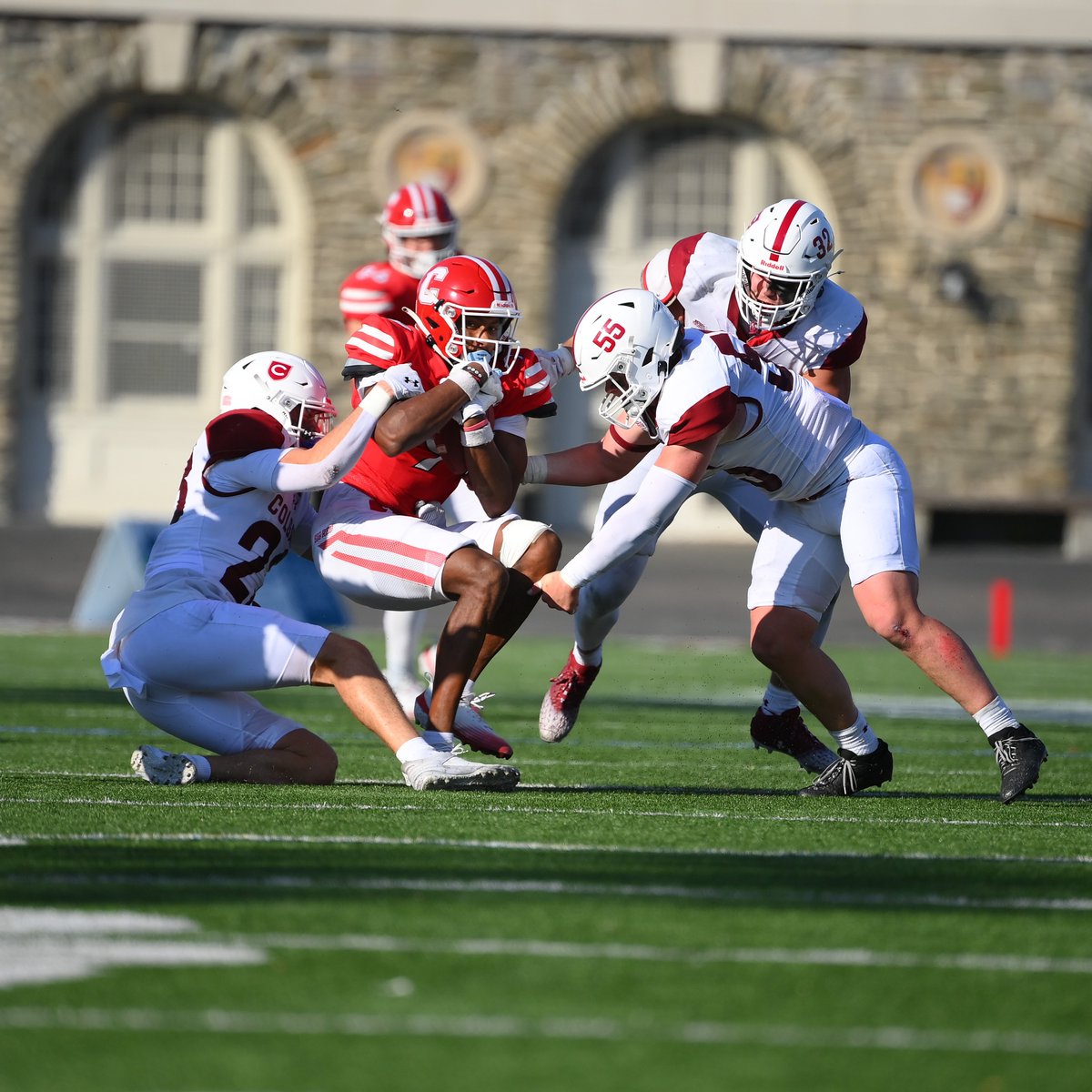 ColgateFB's tweet photo. Q4 | 6:46

Defense stands tall and we take over on downs! 😤

Colgate 34 | Cornell 21 https://t.co/LWE8QeB1Cx