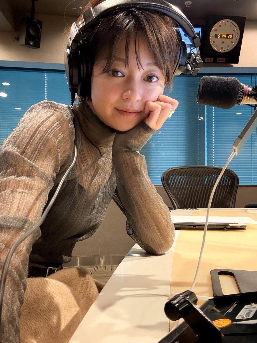 おはりーぐろーりー☀️ 肌寒い…シャツ。シャツ。 J-WAVE 「early