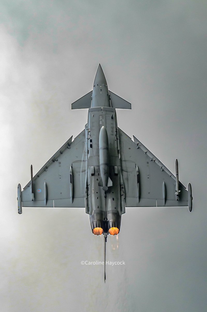 A bit more #reheat01 from <a href="/IWMDuxford/">IWM Duxford</a> flying finale.