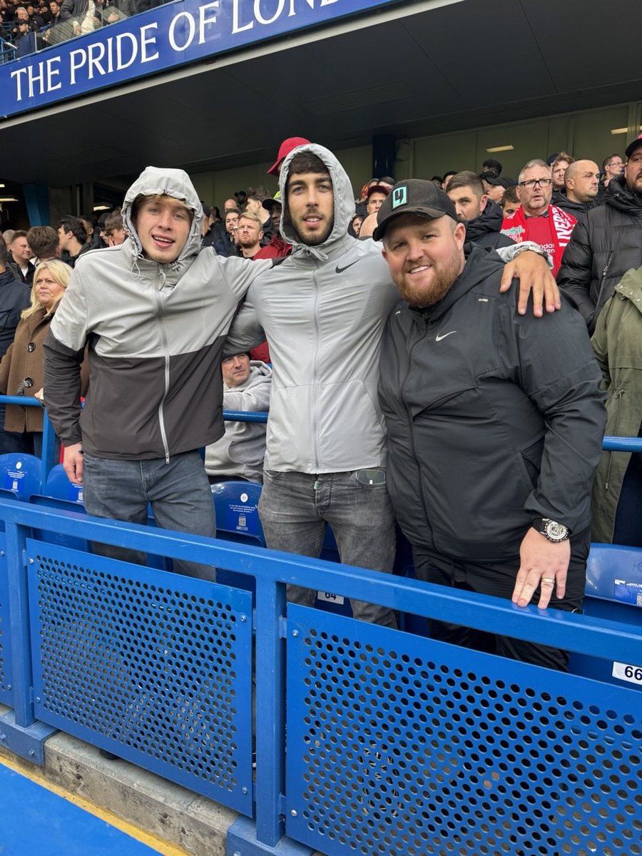 Chelsea. Worrying performance that.