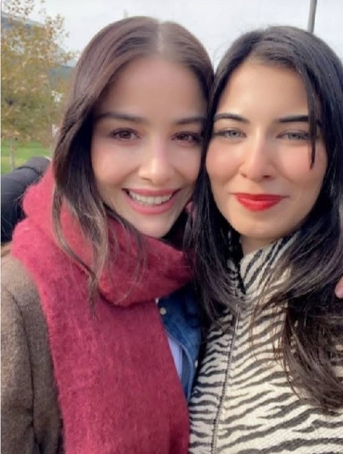 Un dolce tbt #ÖzgeGürel 💖