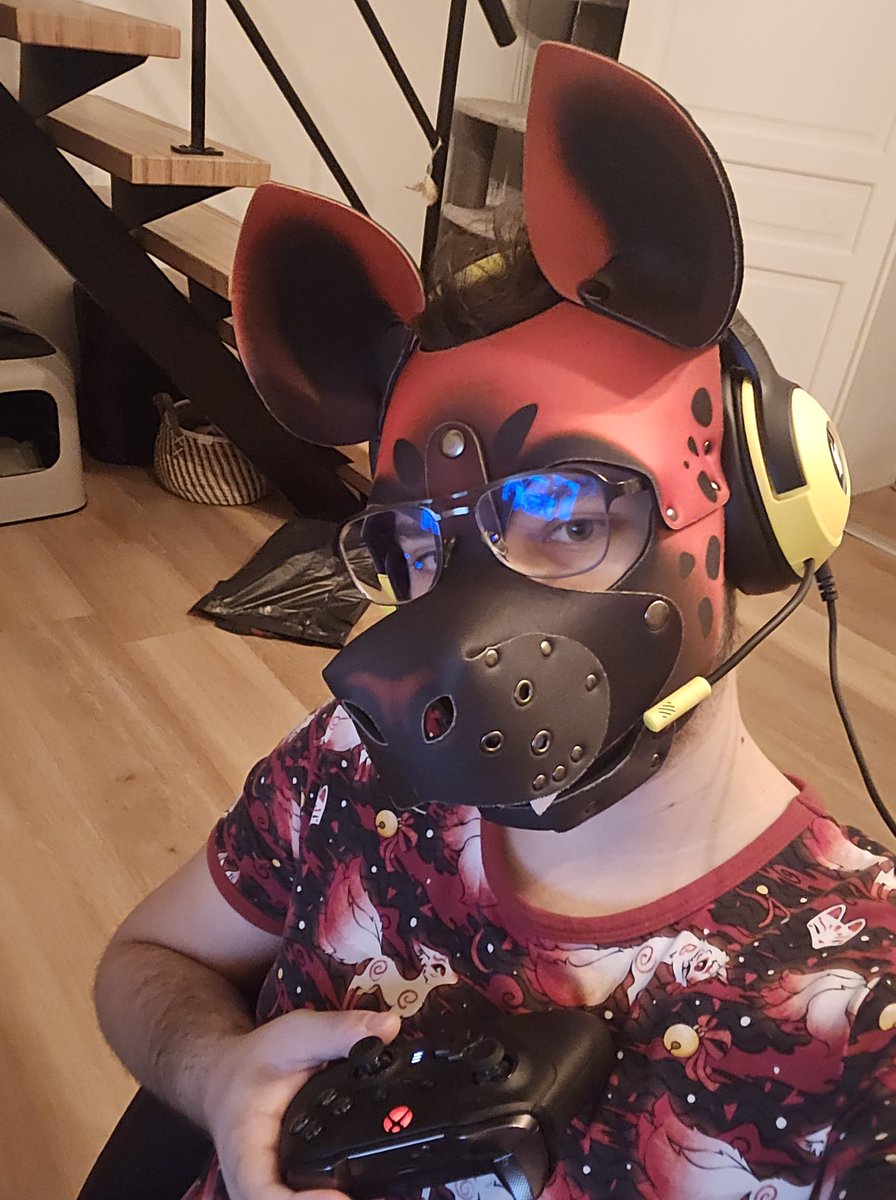 SmolHound tweet media