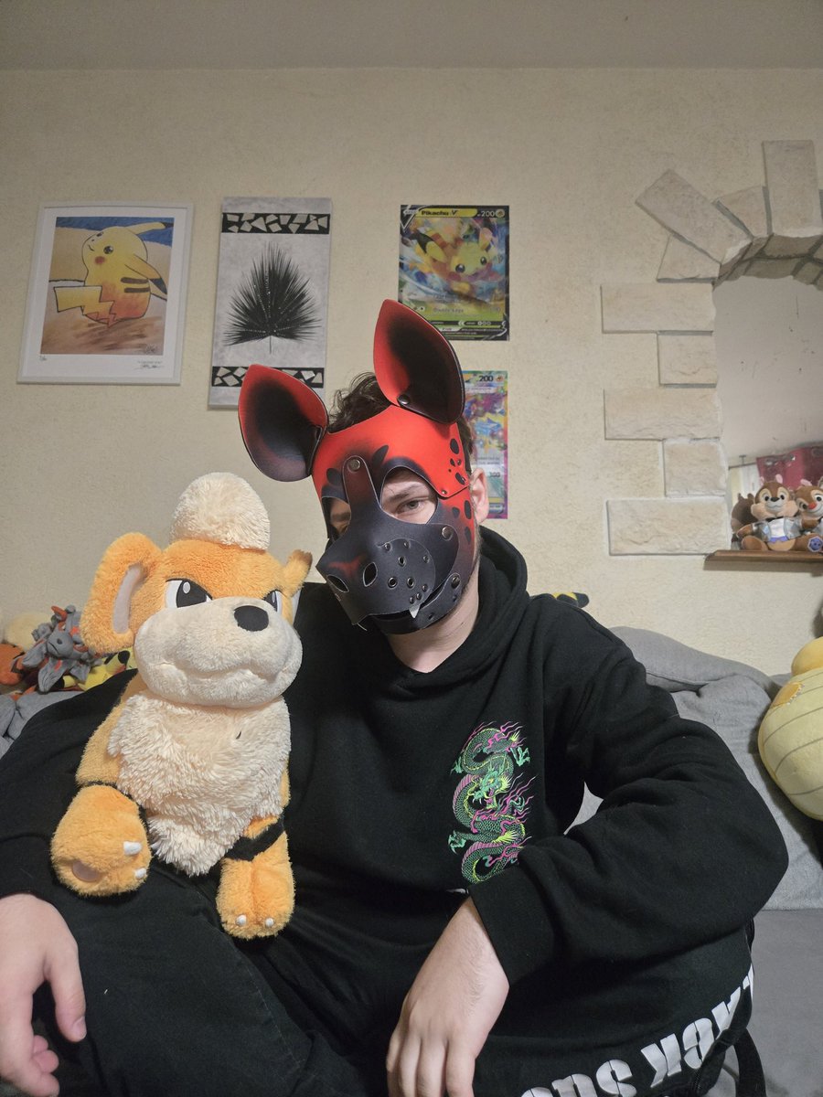 SmolHound tweet media