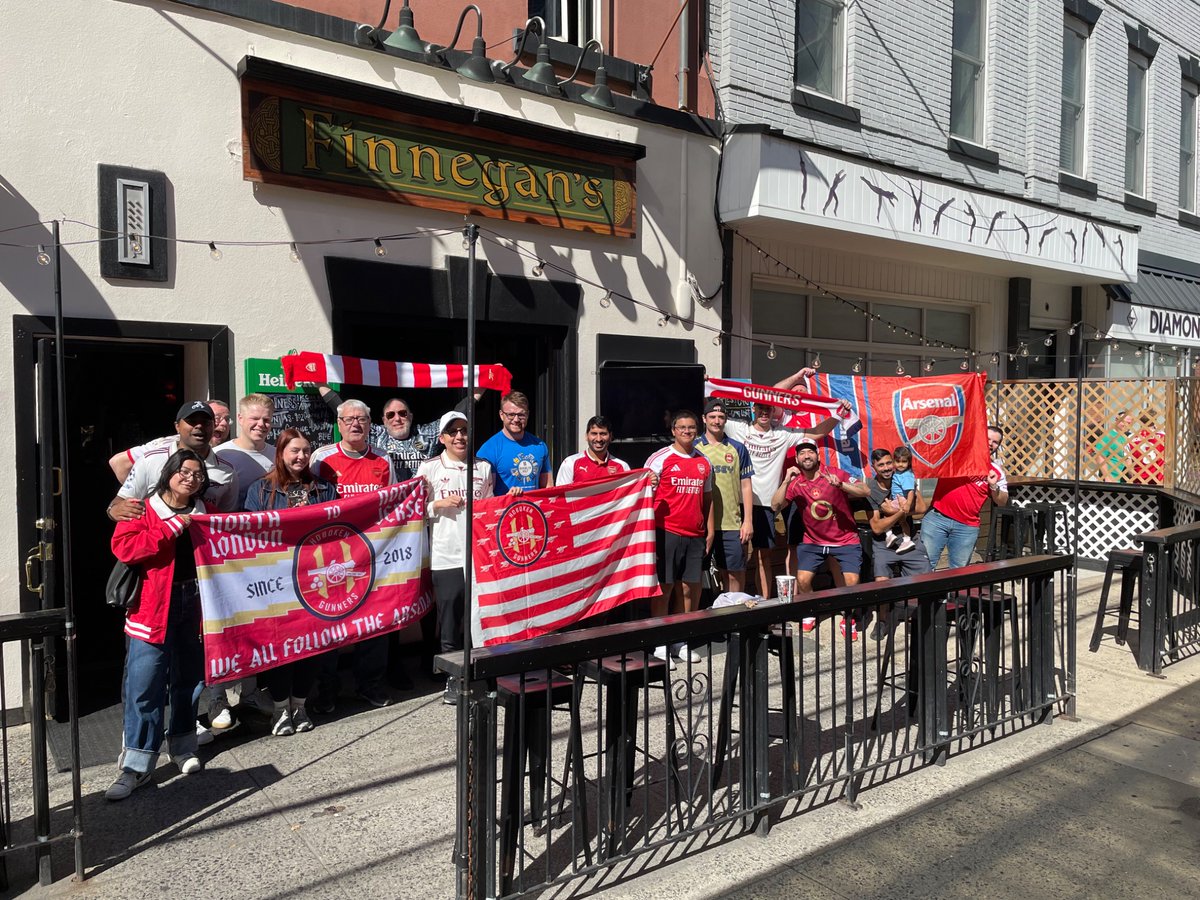 WE ARE TOP OF THE LEAGUE!! 🔴⚪️