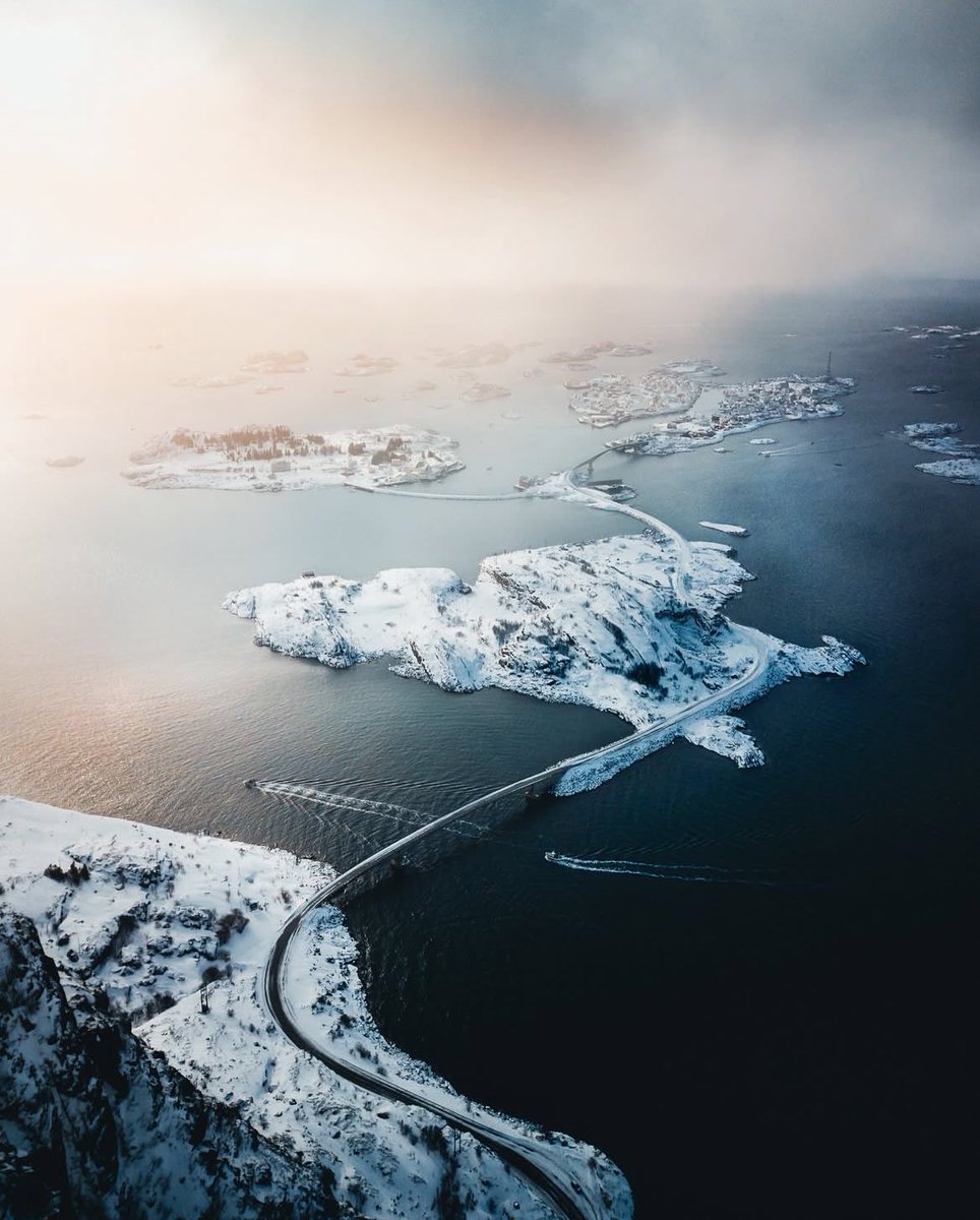 „Arctic Bridges" -