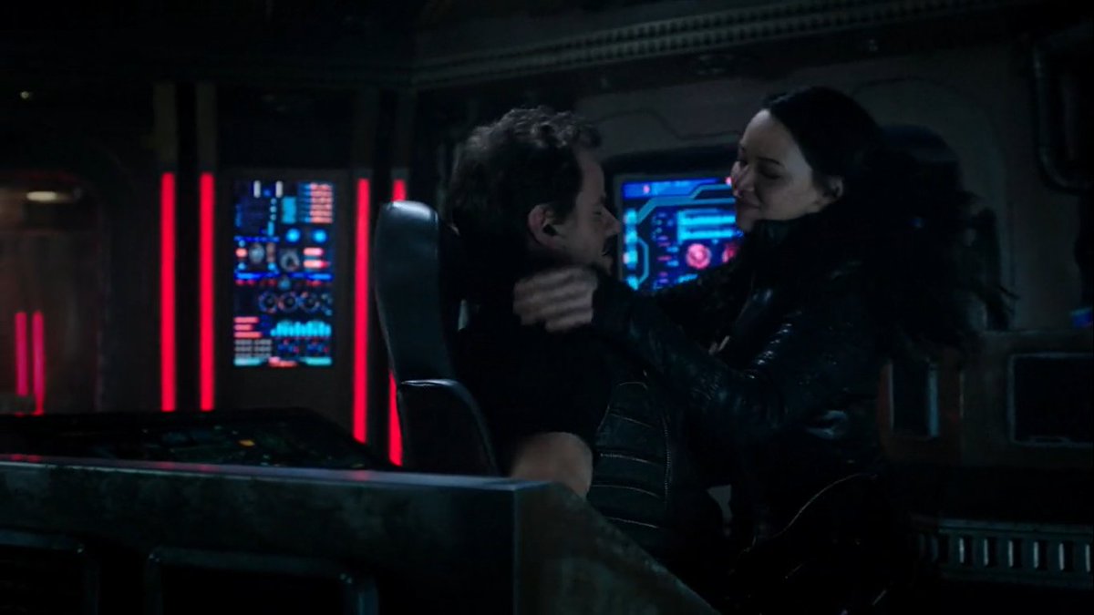 darkmatterfan3's tweet photo. ๐๐ : ๐ฆ๐๐๐ณ๐ณ ๐๐ผ ๐ฆ๐๐ฒ๐ฎ๐น, ๐ฃ๐ฒ๐ผ๐ฝ๐น๐ฒ ๐๐ผ ๐๐ถ๐น๐น (๐ฎ๐
๐ฌ๐ด) #4
๐๐ถ๐ฟ ๐ฑ๐ฎ๐๐ฒ: Aแดษขแดsแด 19, 2016
#DailyDarkMatter #DarkMatterSeason2 #CanadianScifi #RazaCrew #Scifi #stufftostealpeopletokill #Melissaoneil #anthonylemke #two #DarkMatter https://t.co/WgDlMffBAn