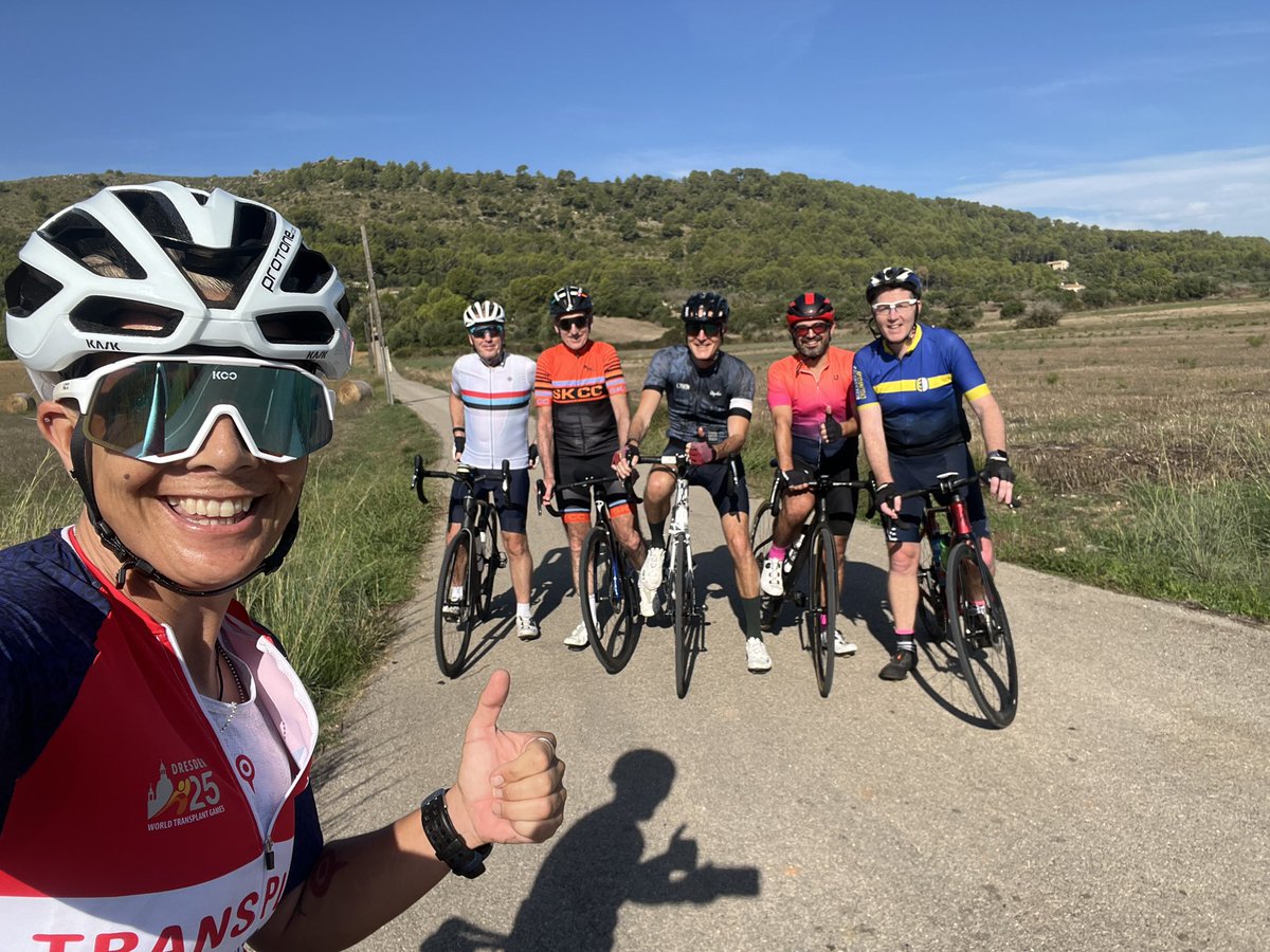 OttilieQ's tweet photo. I don’t guide that often anymore but when I do I guide the best people! Out with The King @SeanKellyCC and co 😎🤩 #OQAmigos #OQRideFast #OQServiceCourse #cycling #Mallorca https://t.co/XCbQEENLF0