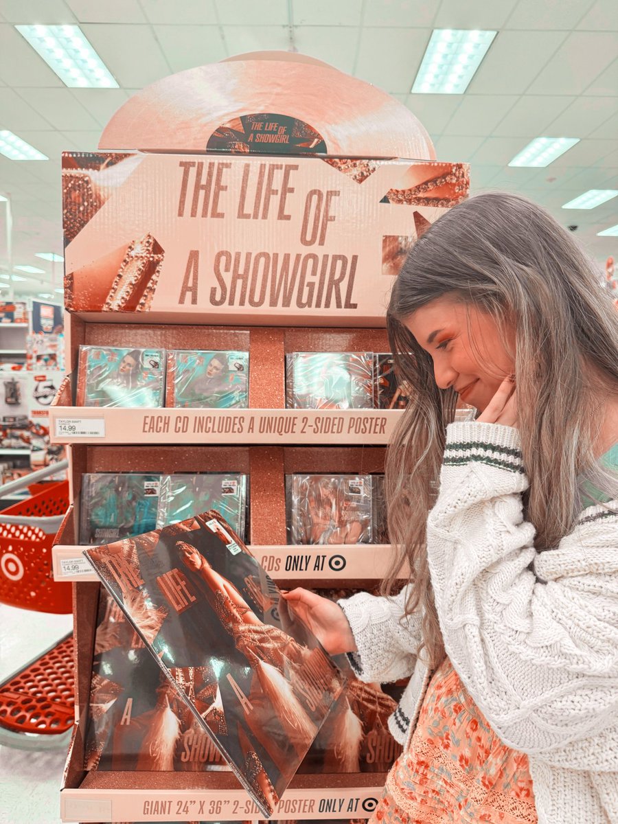 orianaswift's tweet image. little target photoshoot 🥹🧡 i love release days!! #TSTheLifeOfAShowgirl  @taylorswift13 @taylornation13