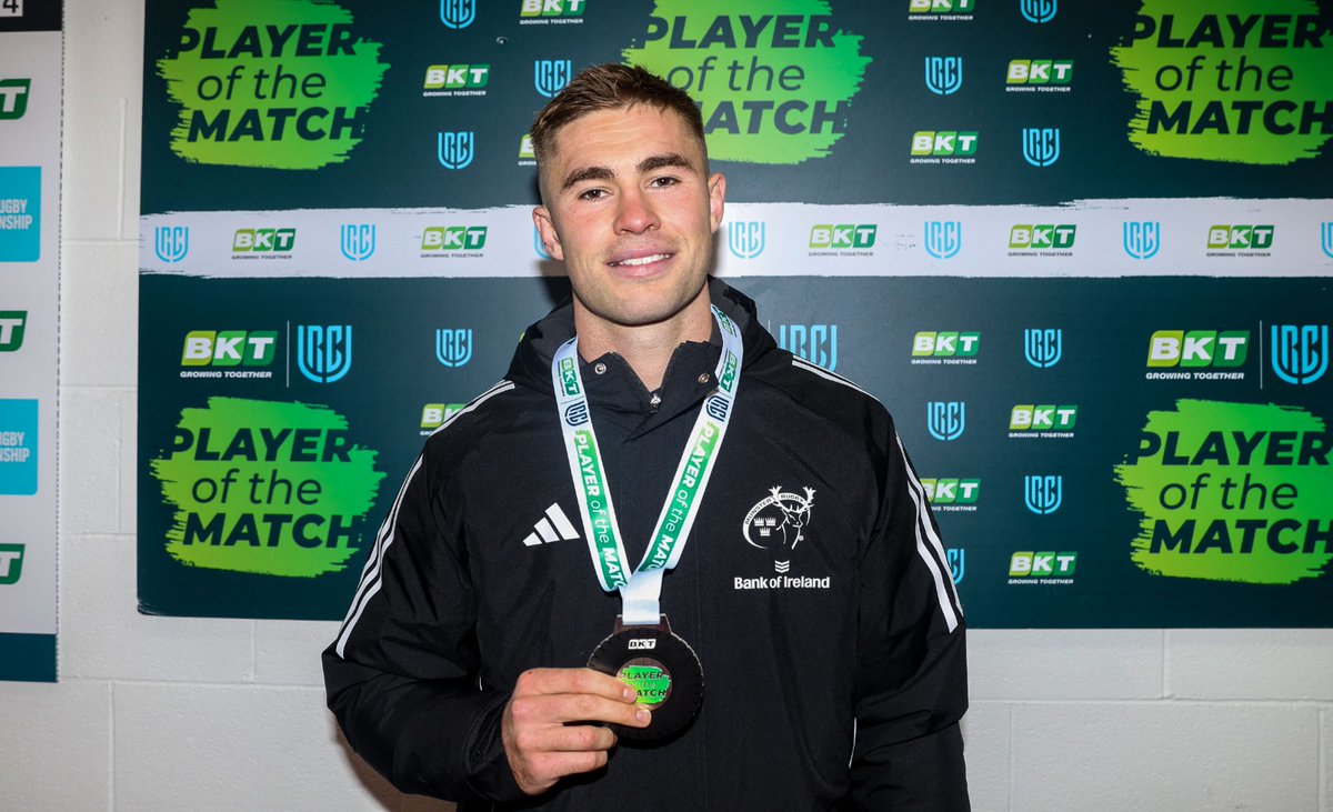 Munsterrugby's tweet photo. 10/10 would recommend 😉
🎖️Jack Crowley is our #BKTURC Player of the Match!
#SUAF 🔴 | #MUNvCAR https://t.co/vLS8vGrDSn