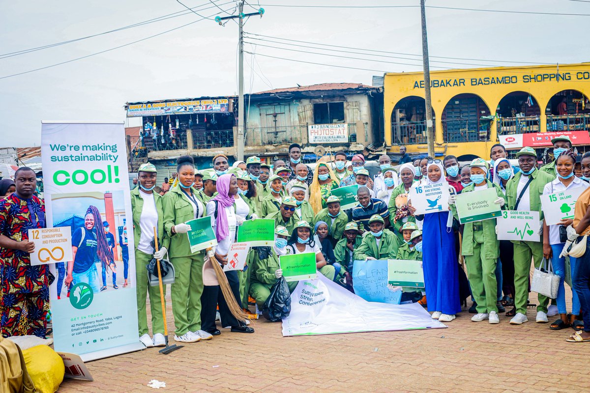 Balikis30's tweet photo. Proud to be part of @SustyVibes!
We joined fellow members &amp; community leaders for a clean-up at Oja Oba, Ilorin to mark #WorldCleanUpDay.

Small actions, big impact — let’s keep spreading the vibes of sustainability! 

#SustyVibes #IlorinCleanUp #OjaOba #SustainabilityInAction https://t.co/bTzZ6pAwux