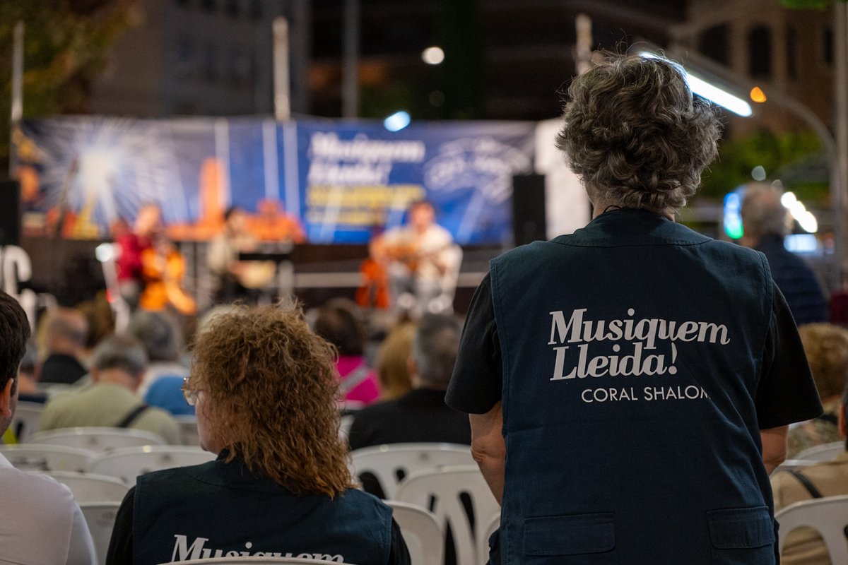🎶 Tarda plena de música al #MusiquemLleida!
El Pati de l’IEI ha acollit la Coral Spiritual Mallorca A l’Octava, la Plaça Paeria ha vibrat amb el jazz fusió del sextet Arnau Torné i la Plaça Ricard Vinyes s’ha omplert amb la veu magnètica de Neila Benbey.

coralshalom.cat/darreres-notic…