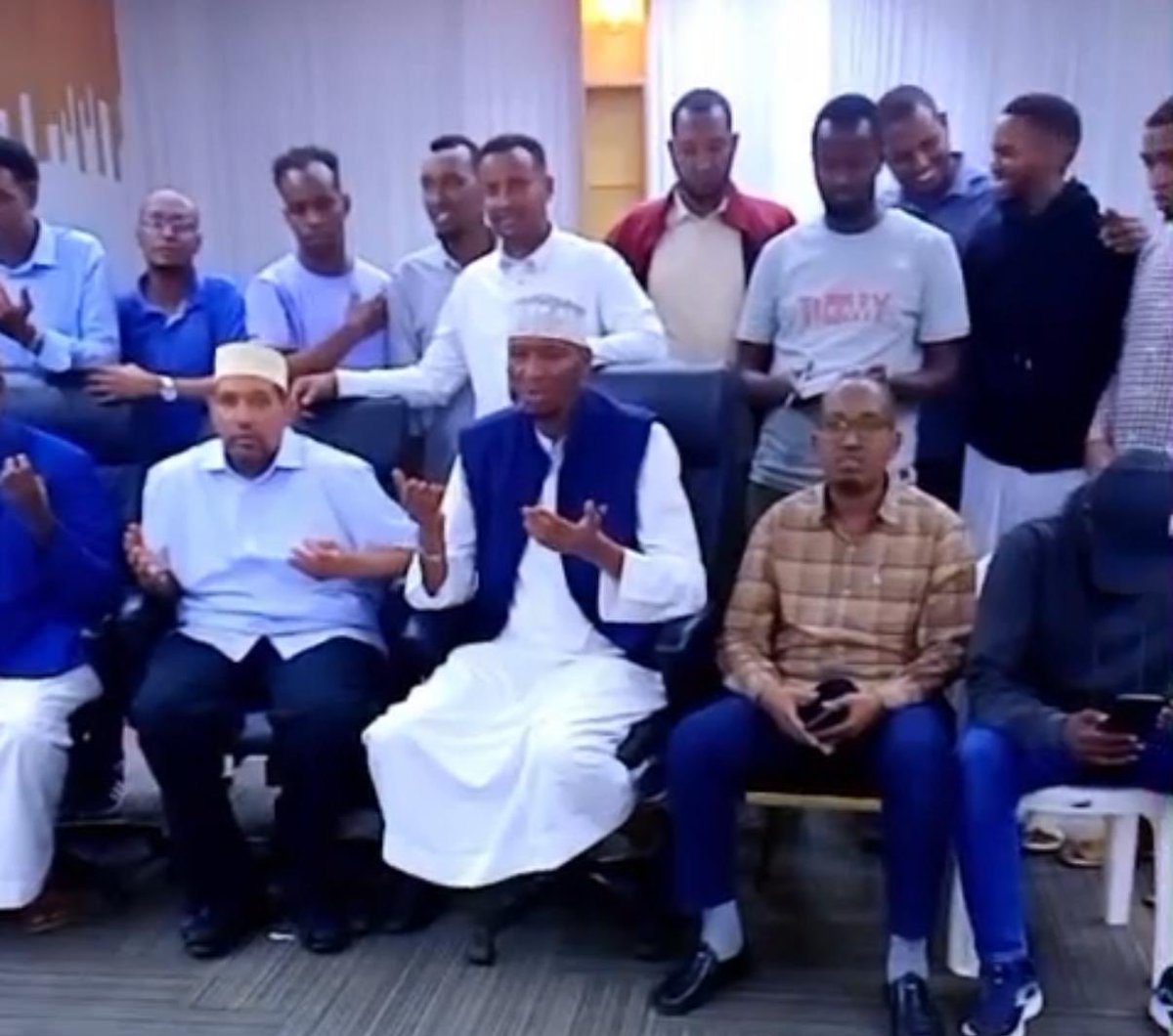 A million thanks to my family youth for the excellent meeting at ATIS today. It gave me the opportunity to re-iterate my position to vie for Governor of Mandera county, if the darawa/Fukesha community fails to settle on one candidate through a consensus process.