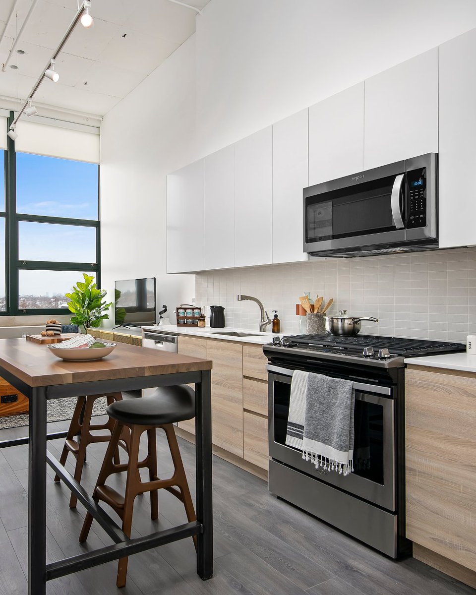 The Field's Lofts is where comfort meets convenience meets history. 🙌